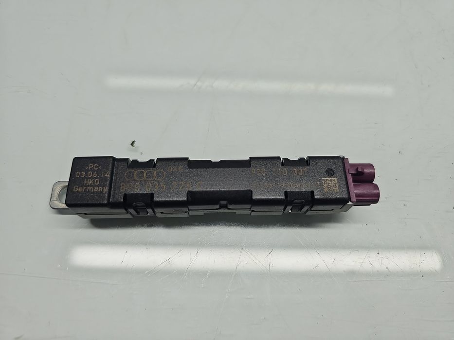Amplificator antena AUDI Q5 (8RB) [Fabr 2008-2016] 8R0035225C