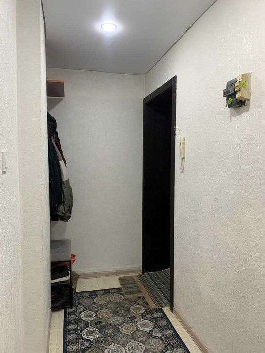 Продам 2х комн квартиру Мкр БЖ