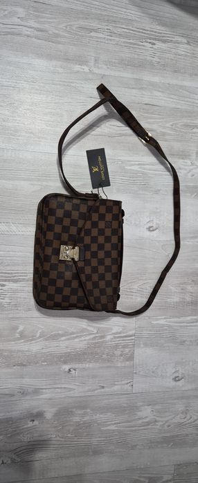 Мека малка раница Louis vuitton