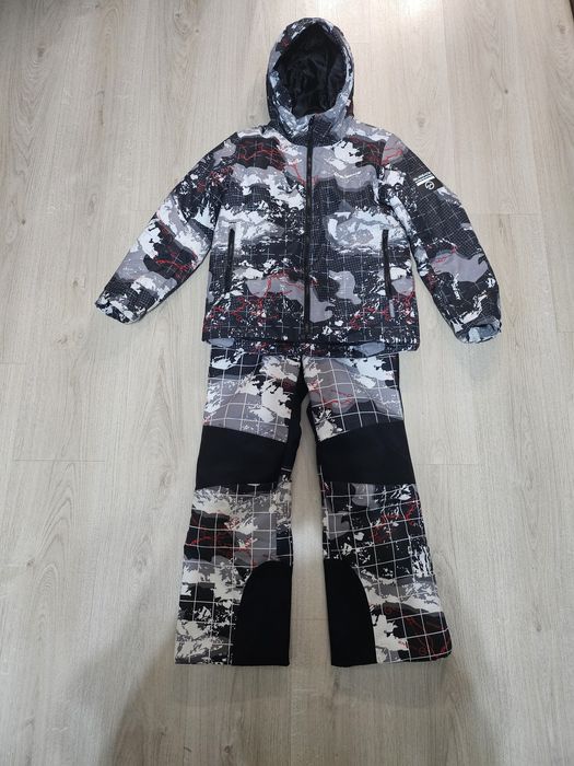 Продам горнолыжный костюм