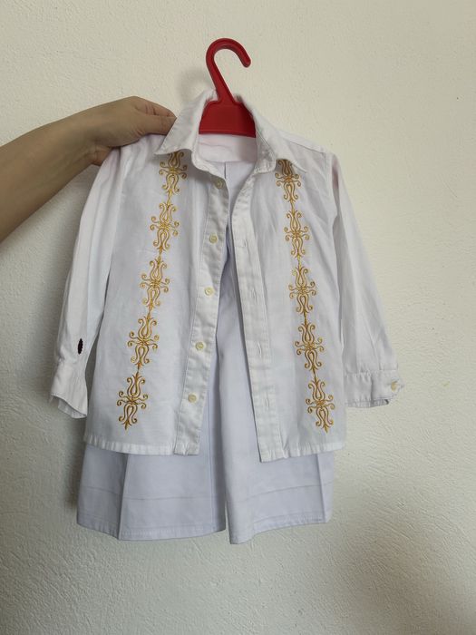 Парадный детский костюм