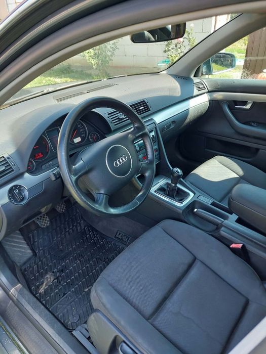 Vînd audi A4 B6 an 2003 131 cai