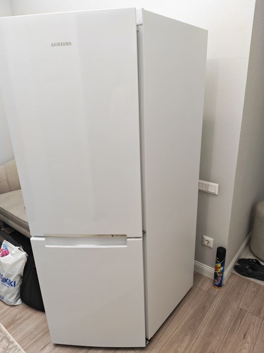 Холодильник Samsung RB30A30N0WW