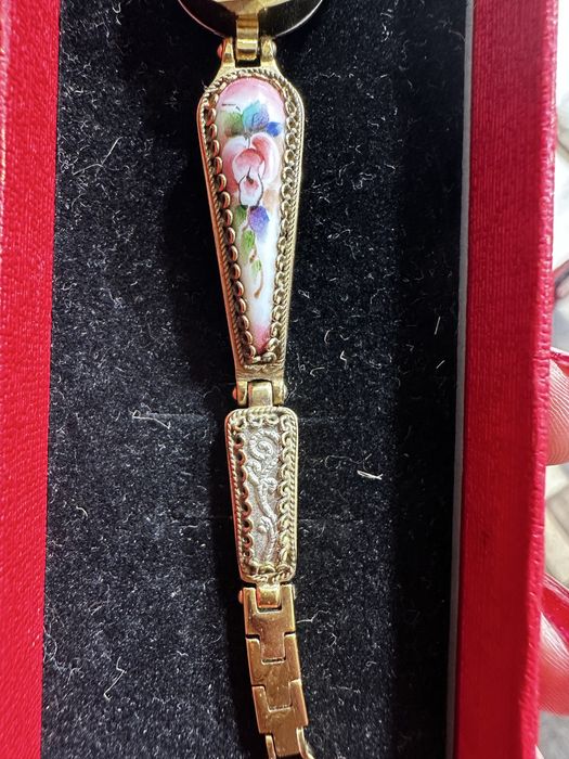 Часы Луч СССР, с финифтью