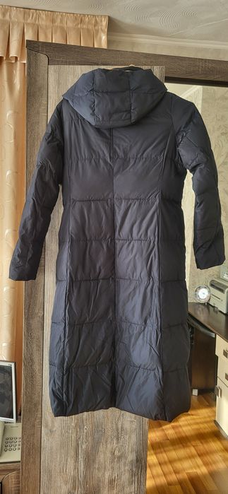 Пуховик женский черный