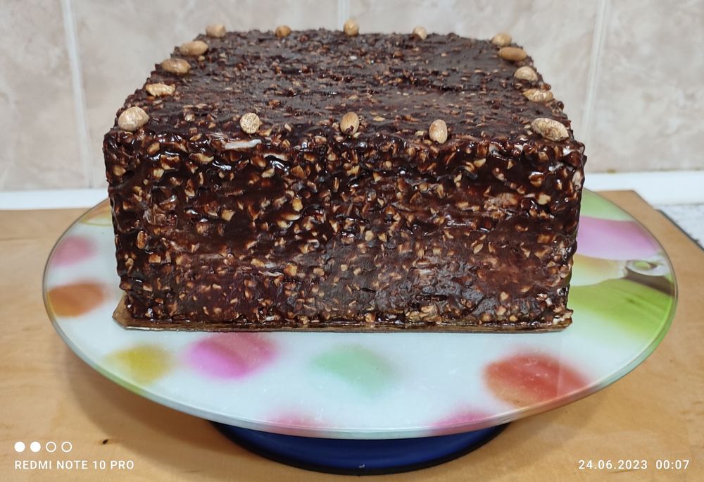 Пеку торты на заказ.