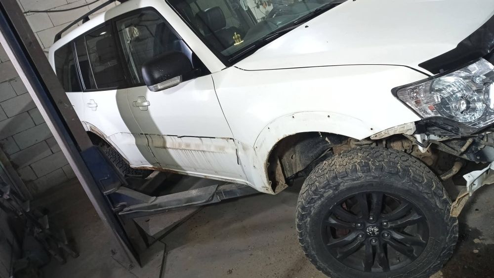 Mitsubishi pajero Mk4 v80 2012 260 cai 3.2 autoutilitara reconditionat