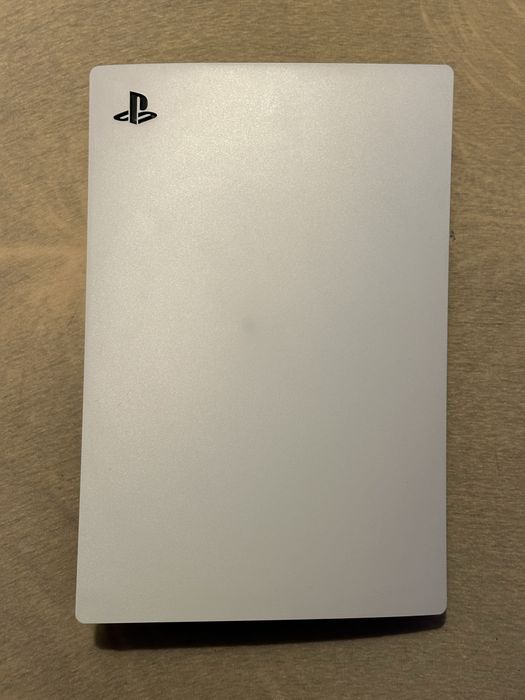 Consola PlayStation 5 (PS5) cu controller - Pachet Complet