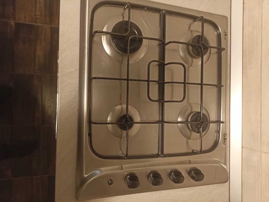 Bucătărie complet utilată