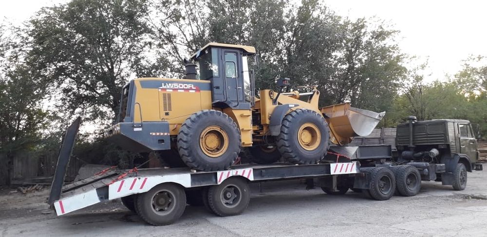 Услуга погрузчика 3х кубовый