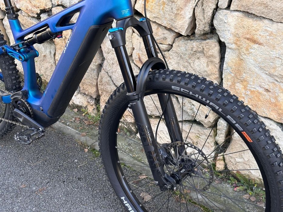 Bicicletă electrică Cube Stereo Hybrid 144 mărimea M 2025