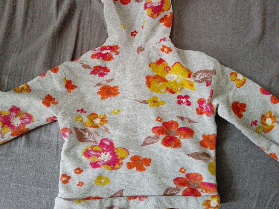 Benetton суичър Бенетон суичър