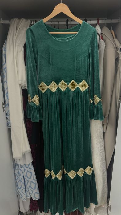 Продаются платья новый