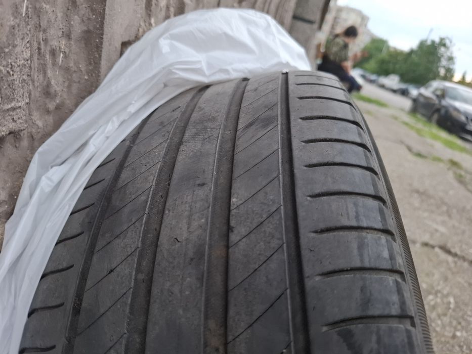 Летни гуми Michelin и Nexen 205 60 R16