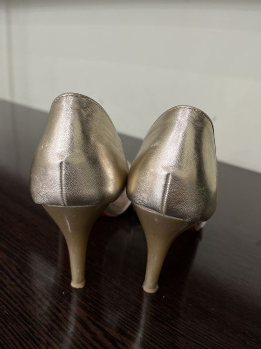 Женские туфли