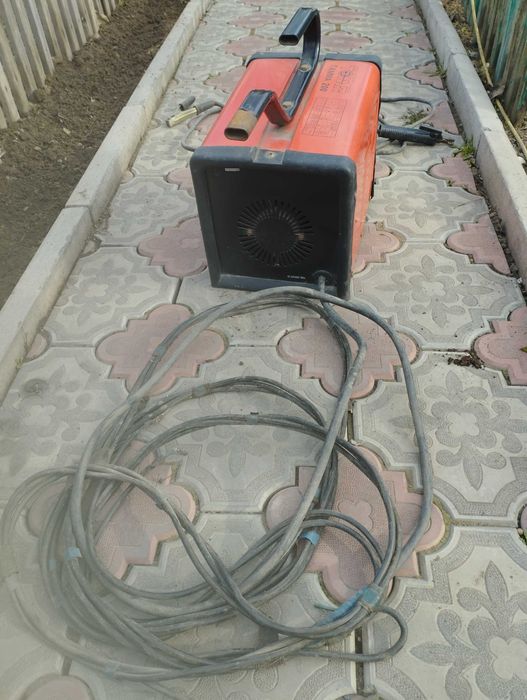 Продам сварочный аппарат 380/220 V.