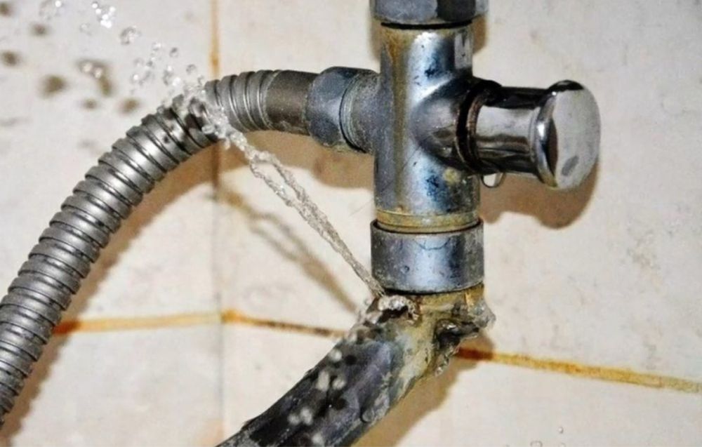 Помогаем на домашней работе не исправный розетка лампочка смеситель