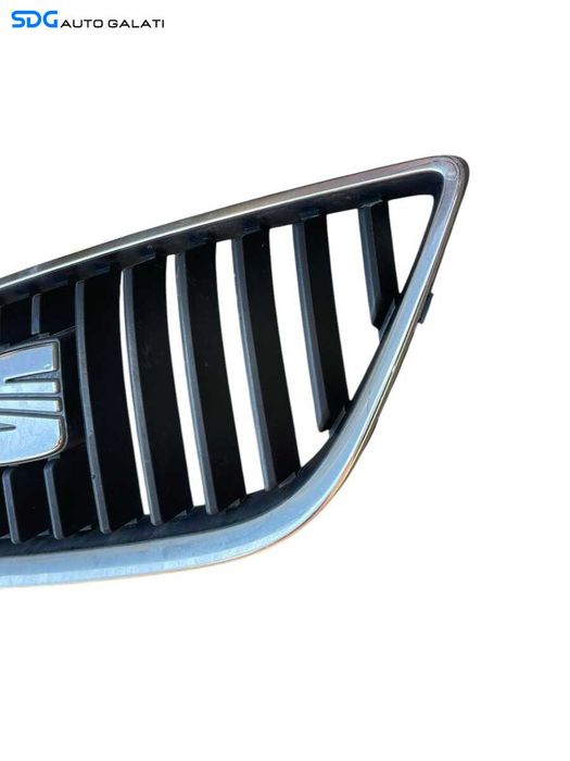 Grila cu Sigla Emblema Seat Ibiza 5 6J 2008 - 2012 Cod 6J0853651 [C4282]