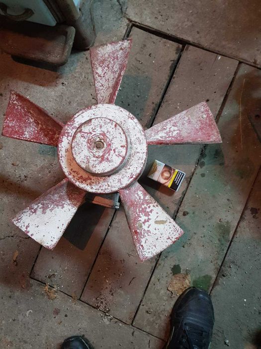 Продавам два броя ел.мотори