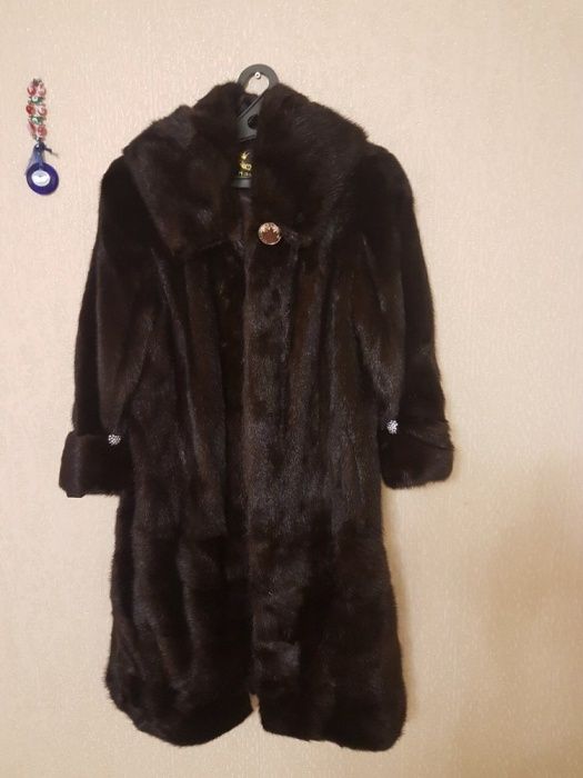 Продам норковую шубу