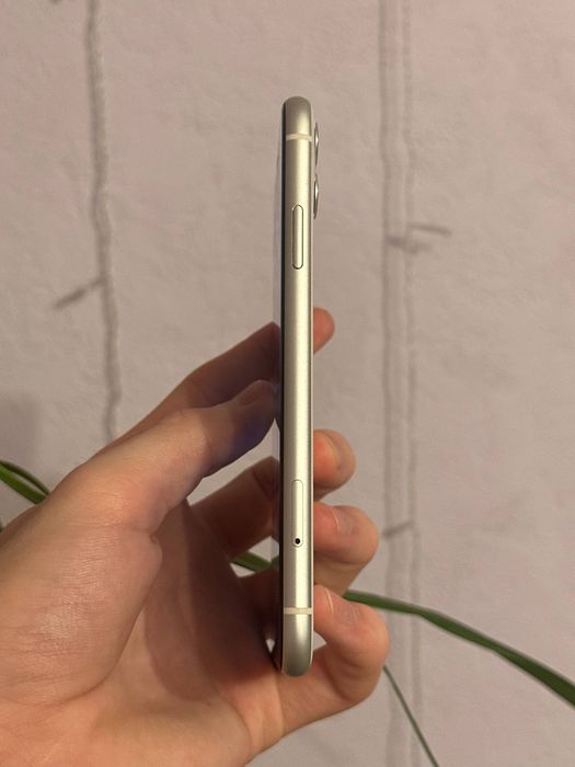 iPhone 11 64Gb (White - белый)