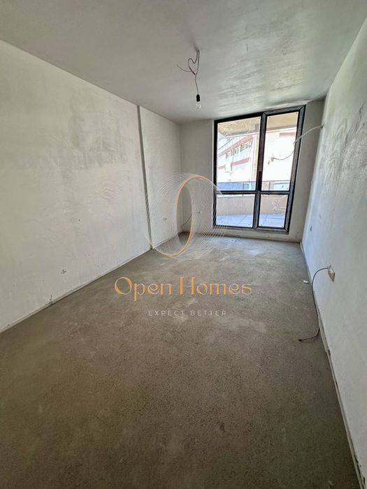 Продава се Тристаен апартамент в Пловдив, Христо Смирненски - 135 кв.м за 1208 €/кв.м - Снимка #3