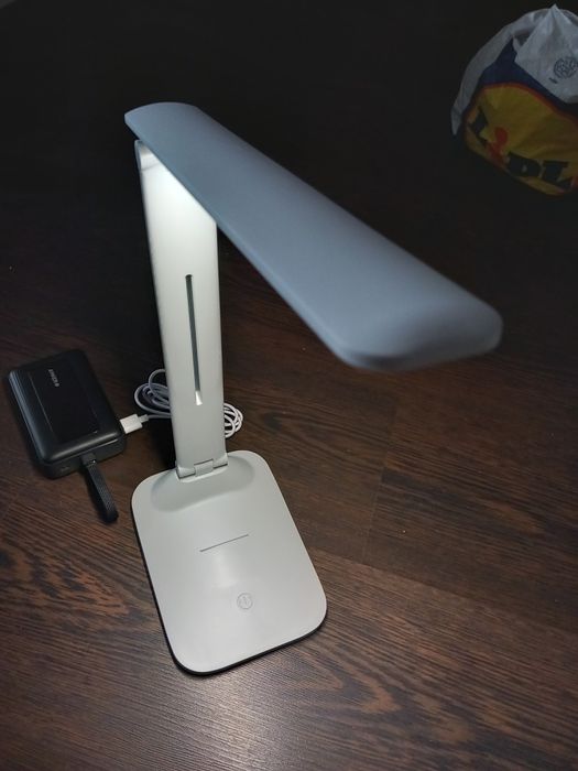 Lampă birou LED Lumină caldă/rece Nouă