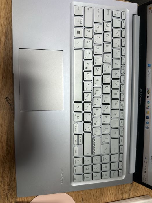 Офисный ноутбук Asus Vivobook 512/16