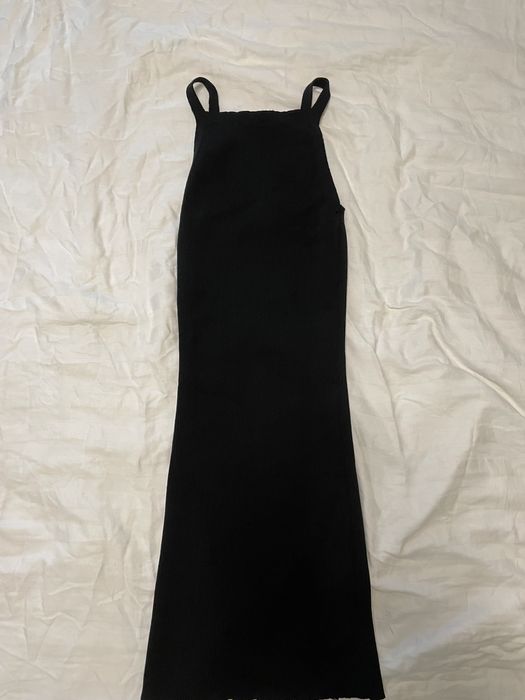 Рокля Herve Leger Alessa Avin Bershka Shoeaquarium Barcode