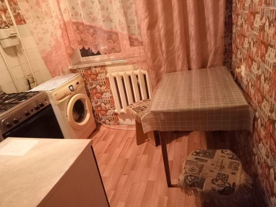 Продам 3 ком квартиру район Бэста