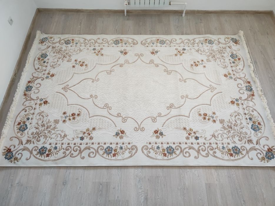 Ковер 2 × 3 новый