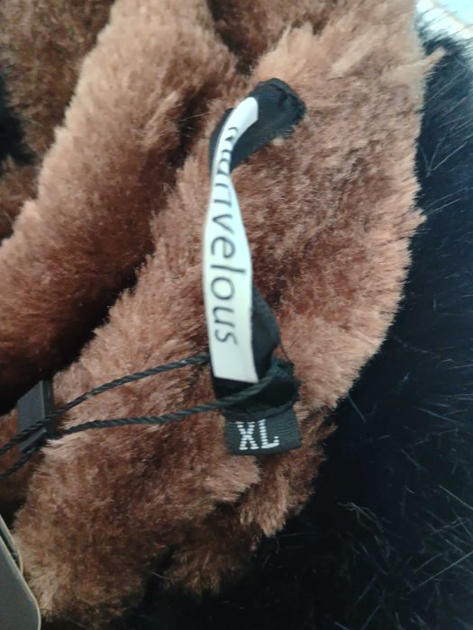 Продавам зимно яке чисто ново