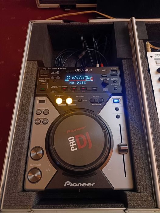 Set DJ Profesional: Pioneer CDJ-400 + Denon DN-X1500S + Flight Case