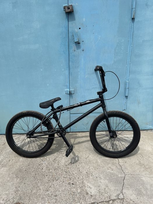 Велосипед BMX черный