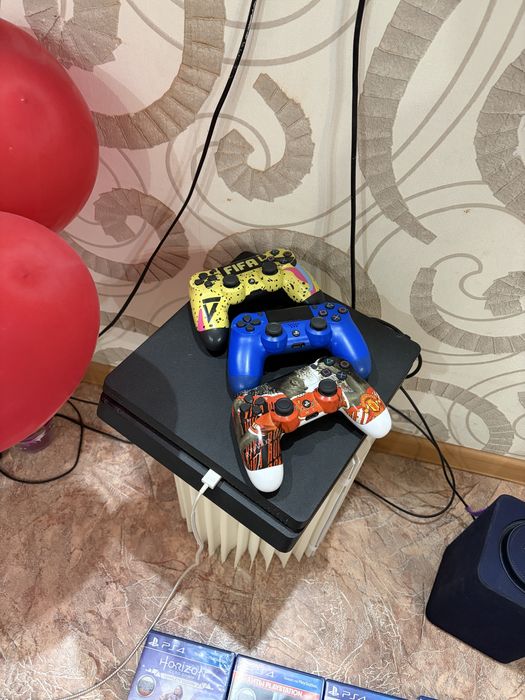 Продам сони плейстейшен 4