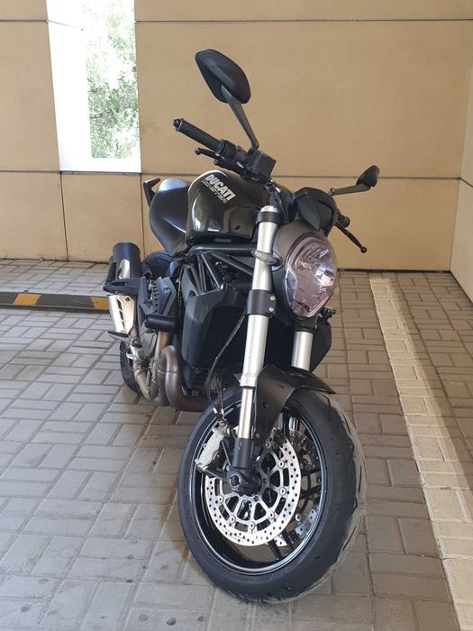 Ducati Monster 821