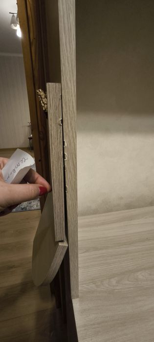 Стол с полкой для школьников