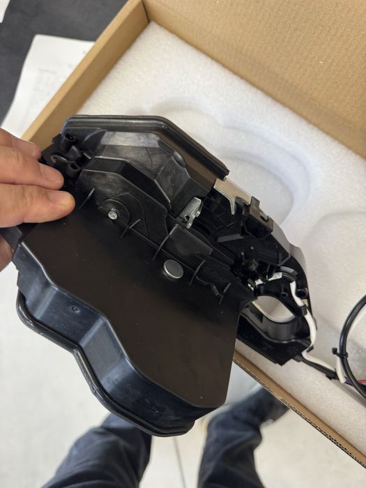 Вакуум брава за Бмв f07