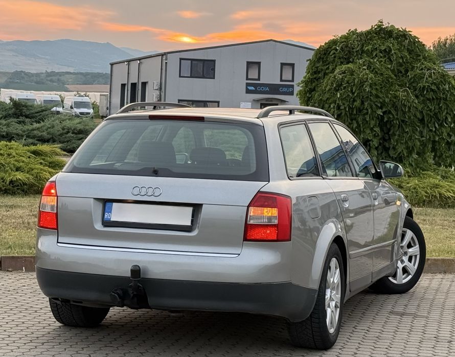 AUDI A4 Avant 2004 — imagine 3