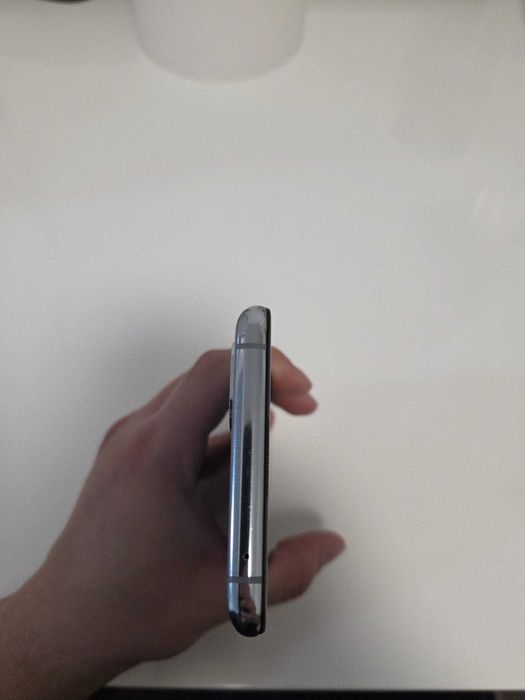 OnePlus 8T – 8GB RAM / 128GB – Liber la rețea – Stare foarte buna