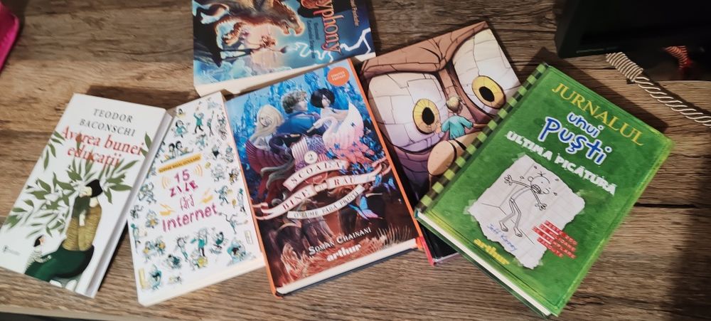 Vand carti NOI, pentru copii