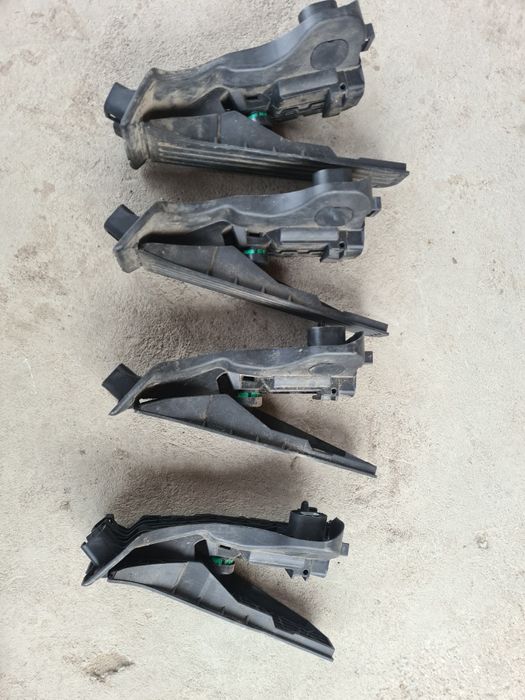 Pedala acceleratie VW Passat B6 B7 CC Golf