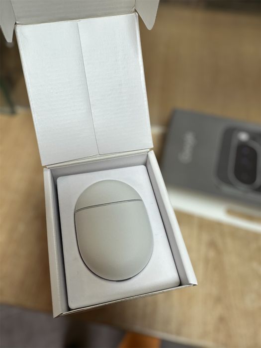 Смартфон Google Pixel 10 Pro, 128GB, 16GB RAM, 5G, Obsidian