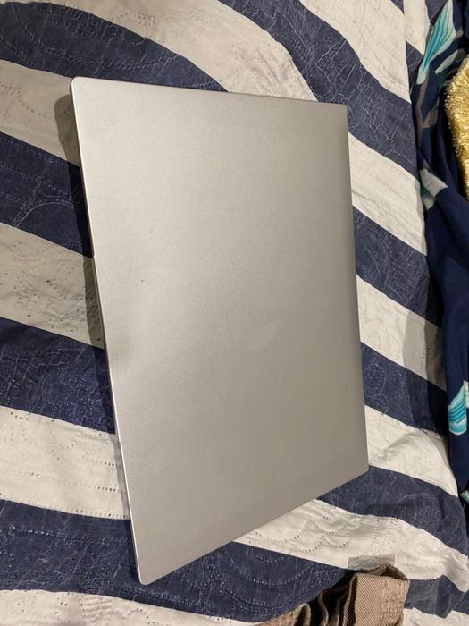 Продам ноутбук NOTEBOOK HX16