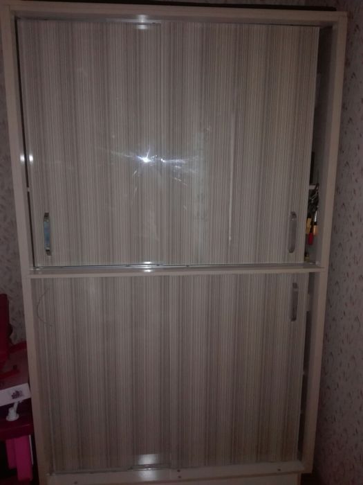 Шкаф кухонный хозяйственный