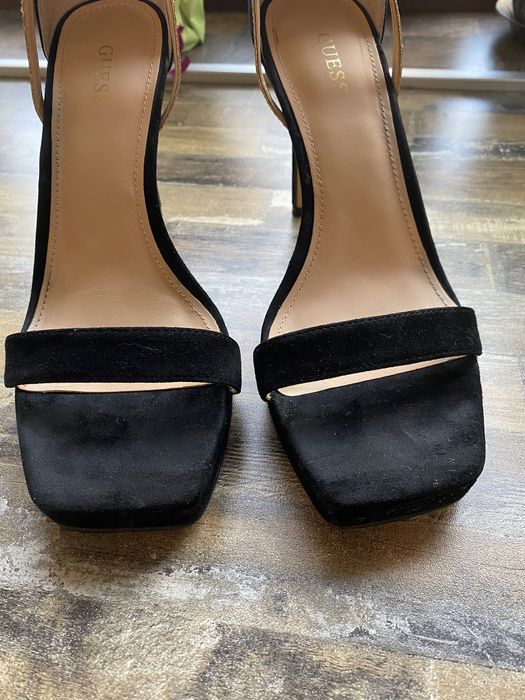 Обувки, сандали GUESS 38 номер