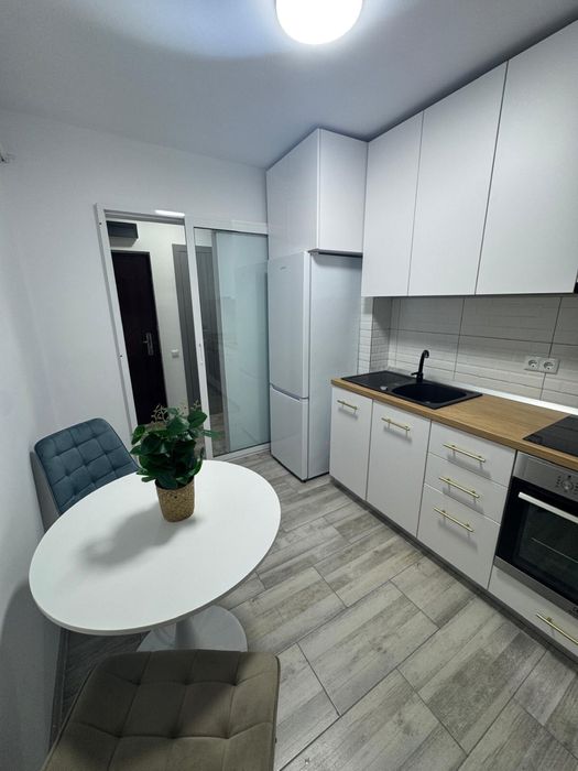 Inchiriez apartament 2 camere