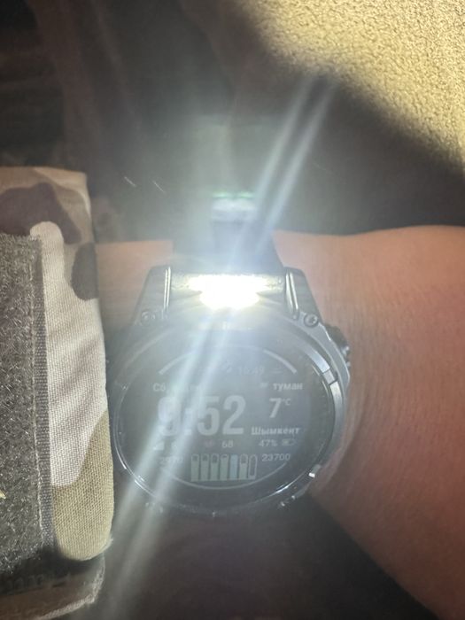 Garmin 8 saphir solar