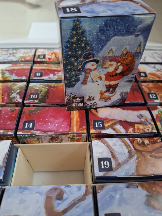 Комплект пъзели Black Sea 24 броя