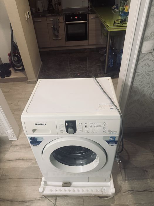 Продам стиральную машинку